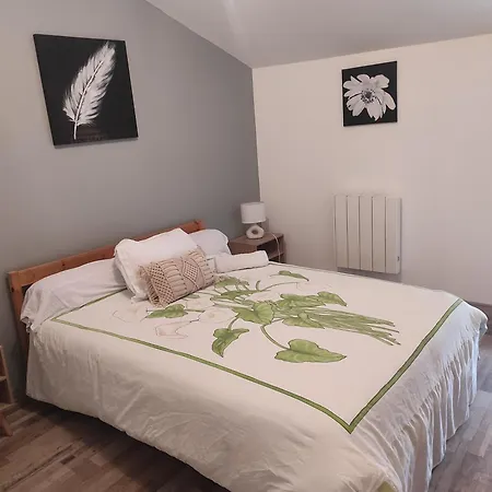 Ana & Jonathan - Etage Privatif, Chambre Et Cuisine Homestay Chantonnay